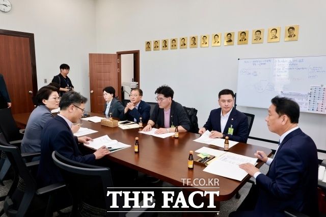 전남광주시의회 기획재정위원회가 2027년도 정부 예산안에 지역 현안사업을 반영하기 위해 국회를 찾았다. /전남광주통합시의회