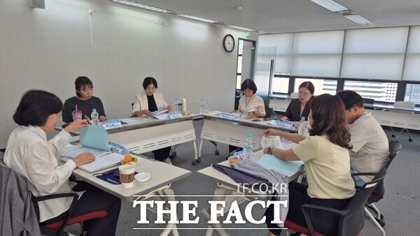 한국노인종합복지관협회는 '웰다잉문화 확산을 위한 노년세대 웰다잉교육 체계화 사업'의 일환으로 29일 전문강사 심화교육과정 및 협회 회원기관(25개소) 출강 지원을 성공적으로 마무리했다고 밝혔다. /한국노인종합복지관협회