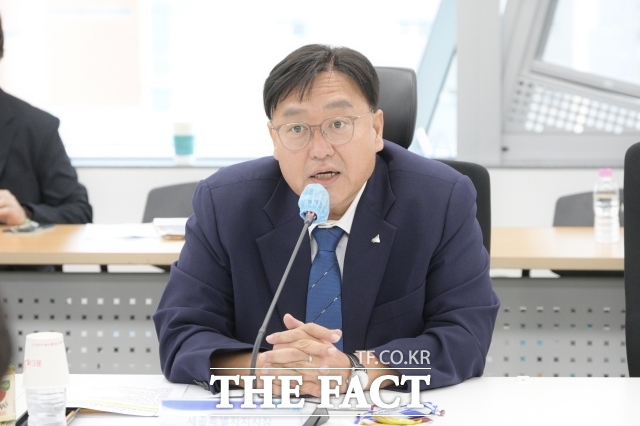 조상호 세종시장이 29일 시청 집현실에서 열린 '비행장 양여부지 활용 방안 전문가 간담회'에서 인사말을 하고 있다. /세종시