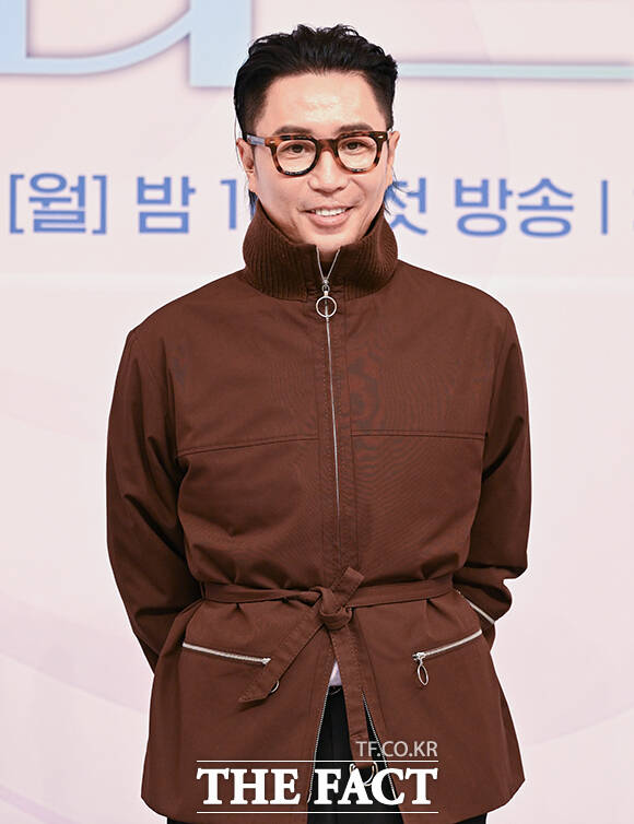 방송인 주우재, 가수 정재형, 방송인 박경림, 배우 차태현, 배우 문근영, 가수 정승환, 로이킴(왼쪽부터)이 30일 오전 서울 양천구 SBS에서 열린 SBS 오디션 프로그램 '우리들의 발라드2' 제작발표회에 참석해 포즈를 취하고 있다. /박상민 기자