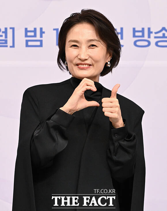 방송인 주우재, 가수 정재형, 방송인 박경림, 배우 차태현, 배우 문근영, 가수 정승환, 로이킴(왼쪽부터)이 30일 오전 서울 양천구 SBS에서 열린 SBS 오디션 프로그램 '우리들의 발라드2' 제작발표회에 참석해 포즈를 취하고 있다. /박상민 기자