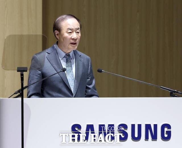 삼성전자가 30일 서울 서초구 삼성전자 서초사옥에서 '삼성 AI 포럼 2026'을 개최했다. 사진은 전영현 삼성전자 대표이사 부회장이 지난 3월 열린 제57기 정기 주주총회에서 인사말을 하는 모습. /임영무 기자