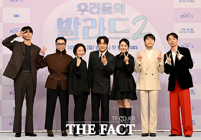 방송인 주우재, 가수 정재형, 방송인 박경림, 배우 차태현, 배우 문근영, 가수 정승환, 로이킴(왼쪽부터)이 30일 오전 서울 양천구 SBS에서 열린 SBS 오디션 프로그램 '우리들의 발라드2' 제작발표회에 참석해 포즈를 취하고 있다. /박상민 기자