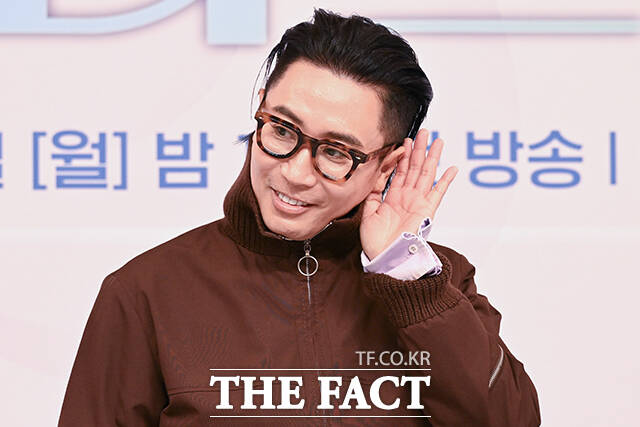 방송인 주우재, 가수 정재형, 방송인 박경림, 배우 차태현, 배우 문근영, 가수 정승환, 로이킴(왼쪽부터)이 30일 오전 서울 양천구 SBS에서 열린 SBS 오디션 프로그램 '우리들의 발라드2' 제작발표회에 참석해 포즈를 취하고 있다. /박상민 기자