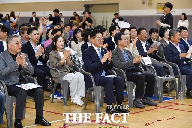 29일 김포생활체육관에서 장애인 어울림 한마음 체육대회가 열리고 있다. /김포시