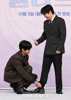  차태현 선배 신발끈 챙기는 '스윗' 주우재 [TF사진관]