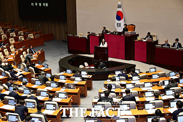 이주영 개혁신당 의원이 1일 오후 서울 여의도 국회에서 열린 본회의에 참석해 '응급의료에 관한 법률 일부개정법률안'에 대한 반대토론을 하고 있다. /국회=배정한 기자