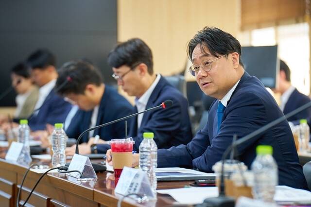 한국토지주택공사(LH)가 1일 서울지역본부에서 '호남 반도체 첨단 국가산업단지 조사설계용역 착수보고회'를 열고 설계 절차에 착수했다. /LH