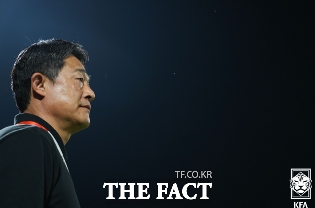'도쿄 대첩'의 주인공 이민성 감독은 오는 3일 일본과 2026 아이치-나고야 아시안게임 남자축구 결승전에서 만나 선수가 아닌 감독으로서 '운명의 한일전'을 치르게 된다./KFA