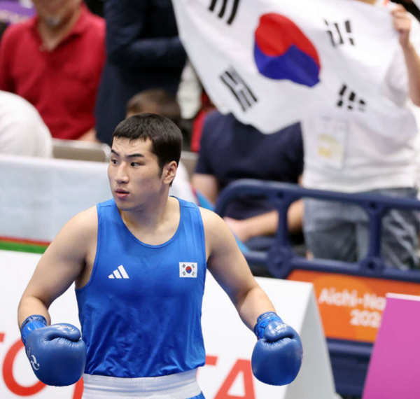 복싱 남자 80㎏급 결승에 출전한 김민성(한국체대)이 은메달을 수확했다. / 뉴시스