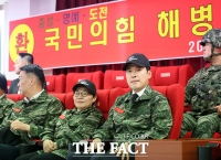  봉합이냐 잠복이냐…대여전선에 잠잠해진 장동혁 비토론