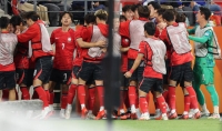  [속보] '엄지성 결승골' 한국 축구, 한일전 1-0 승…AG 4연패 달성