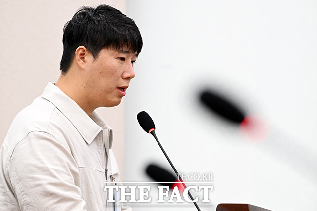 최승호 삼성그룹 초기업노조 삼성전자지부 노조위원장이 6일 오후 서울 여의도 국회 산업통상자원중소벤처기업위원회에서 열린 산업통상부 국정감사에 증인으로 출석해 의원 질의에 답하고 있다. /국회=남용희 기자