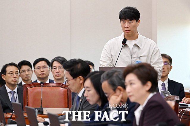 산업통상부 국정감사 증인 출석한 최승호 삼성그룹 초기업노조 삼성전자지부 노조위원장.