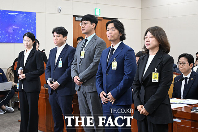 최주희 티빙 대표가 과학기술정보방송통신위원회 국정 감사에 참석해 생각에 잠겨 있다. /국회=서예원 기자