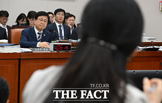 이주영 개혁신당 의원이 7일 오전 서울 여의도 국회 교육위원회에서 열린 교육부 등에 대한 국정감사에서 최교진 교육부 장관을 향해 질의를 하고 있다. /국회=서예원 기자