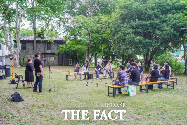 전남광주 순천시 매산등이 국가등록문화유산으로 등록 예고됐다. 매산등 근현대 역사문화공간에서 열린 문화행사 모습. /국가유산청