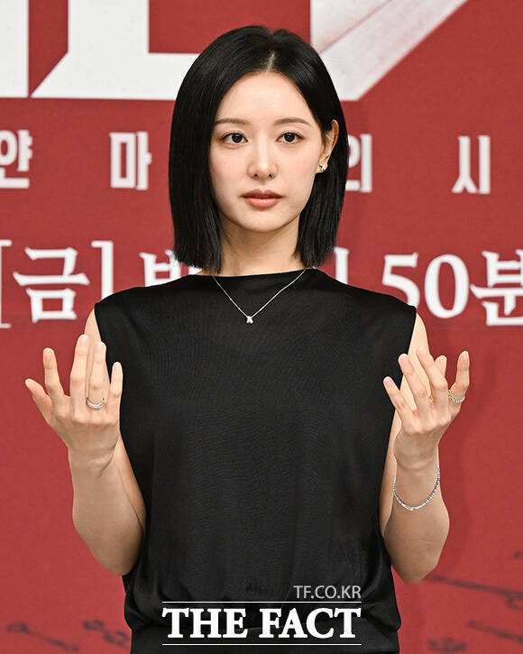 배우 김지원이 7일 오후 서울 양천구 SBS홀에서 진행된 SBS 새 금토드라마 '닥터X'의 제작발표회에 참석해 