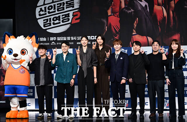 양효진과 김연경, 부승관(왼쪽부터)이 8일 오후 서울 마포구 상암동 MBC 골든마우스홀에서 열린 MBC 새 예능프로그램 '신인감독 김연경' 시즌2(이하 '신인감독 김연경2') 제작발표회에 참석해 포즈를 취하고 있다. /이새롬 기자