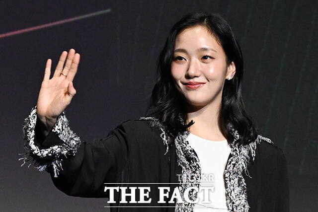 배우 김고은이 8일 오후 부산 해운대구 신세계백화점 센텀시티점 문화홀에서 열린 액터스 하우스 행사에 참석해 관객들과 소통하고 있다. /부산=김성렬 기자