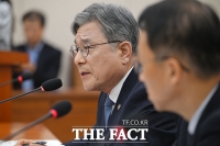 국정감사에서 답변하는 허민 국가유산청장 [포토]