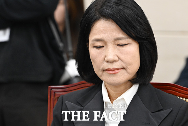 '패륜 정치vs민주당 책임' 이진숙 공방으로 시작한 과방위 국감