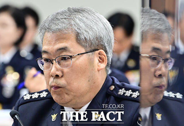 홍석기 국가수사본부장이 12일 서울 서대문구 경찰청에서 열린 국회 행정안전위원회의 경찰청에 대한 국정감사에서 의원 질의를 듣고 있다. /이새롬 기자
