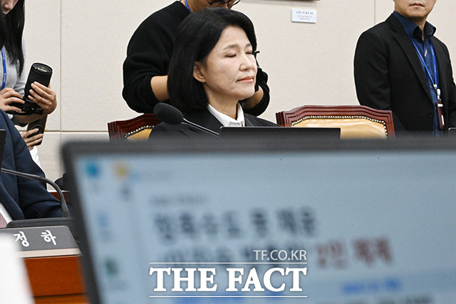 '패륜 정치vs민주당 책임' 이진숙 공방으로 시작한 과방위 국감