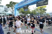  천안, '제5회 이봉주마라톤대회'…전국 마라토너 6500명 달렸다