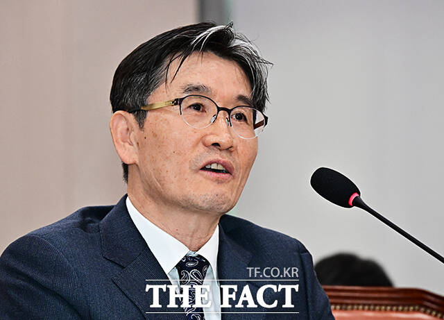 오동운 공수처장이 13일 오후 서울 여의도 국회 법제사법위원회에서 열린 고위공직자범죄수사처에 대한 국정감사에 출석해 질의에 답변을 하고 있다. /국회=배정한 기자