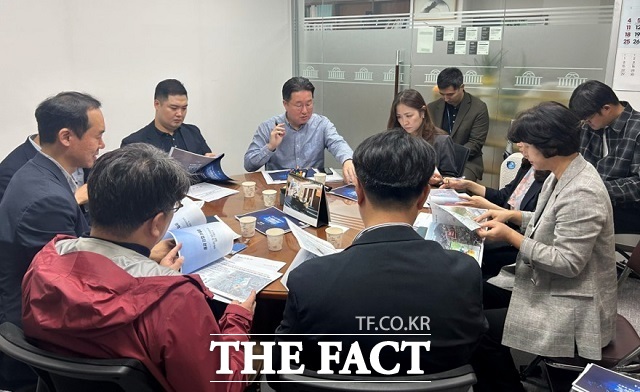 13일 서울 국회의원회관에서 스포츠·공연 복합형 돔구장 광명 유치를 위한 정책협의회가 열리고 있다. /광명시