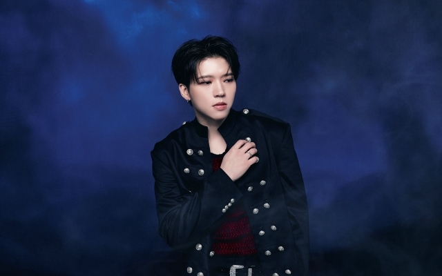 남우현은 2023년 희귀암 치료를 위해 10시간이 넘는 대수술을 받은 적이 있다. 그는 이 시간이 자신을 한 단계 성장하게 만든 계기가 됐다고 밝혔다./빌리언스