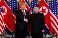  트럼프, '김정은과 잘 지낸다'…아시아 순방서 북미 회동 주목
