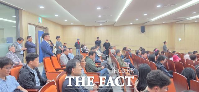 한 시민은 “오천 그린아일랜드는 원래 강변로였다. 도심 교통을 해소하고 시민들의 교통편의를 위해 조성한 도로였다. 원래대로 도로 기능을 회복해야 한다”고 주장했다. /김영신 기자