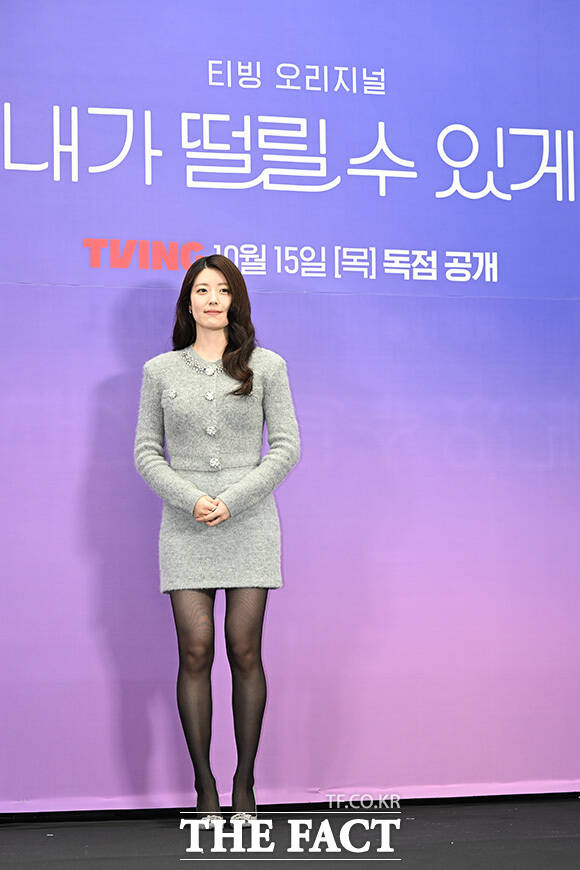 남지현과 김예지 감독, 김재영이 '화이팅 포즈'를 취하고 있다.
