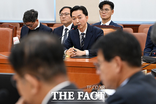 김지용 초대 중수청장 후보자 '친윤 논란 속 37일만 청문회'