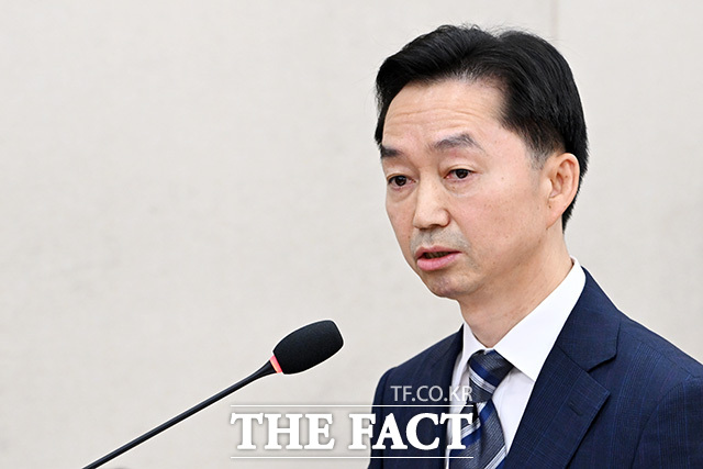 인사말 하는 김지용 초대 중대범죄수사청장 후보자.
