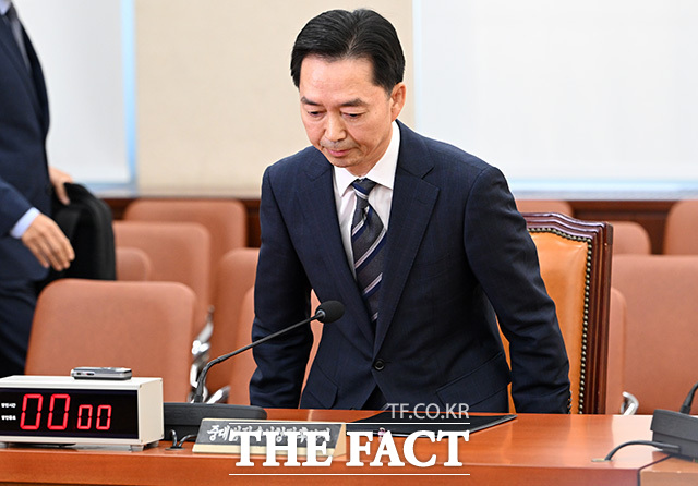 인사말 하는 김지용 초대 중대범죄수사청장 후보자.