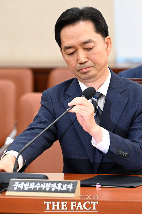 인사말 하는 김지용 초대 중대범죄수사청장 후보자.