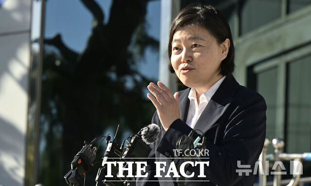 임은정 광주지방중대범죄수사청장이 6일 오전 전남광주시 북구 광주지방중수청에서 도어스테핑을 열고 발언하고 있다. /뉴시스