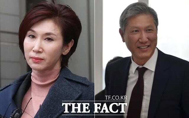 노재헌 주중대사(오른쪽)와 노소영 아트센터 나비 관장 등 유족들이 막대한 묘역 사용료·관리비를 내고 있는 것으로 파악된다. /더팩트 DB