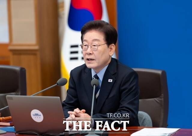 김지용 중수청장 지명과 임명 과정에서 범여권 일각의 비판이 이어졌다. 이재명 대통령은 최근 소셜미디어에 범여권 강경파를 겨냥한 것으로 보이는 비판의 글을 올리기도 했다. /청와대 제공
