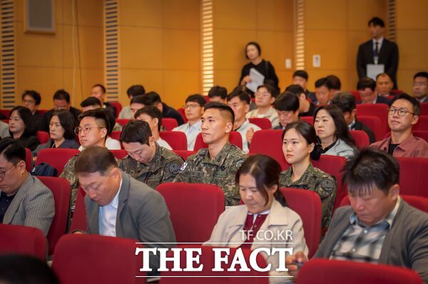 국방대학교 국가안전보장문제연구소(RINSA)가 15일 대전 컨벤션센터(DCC) 콘퍼런스홀에서 '국제 안보질서의 대전환과 한국의 정책과제'라는 주제로 '2026 국제안보학술회의'를 개최했다. /국방대학교