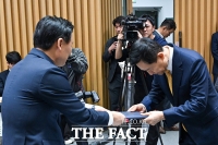  선서문 제출하는 오세훈 서울시장 [포토]