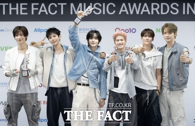 라이즈는 9월 19일 부산아시아드주경기장에서 열린 '2026 더팩트 뮤직 어워즈'에서 '뮤즈 오브 더 이어'와 '올해의 아티스트'를 품에 안으며 2관왕에 올랐다. /박상민 기자