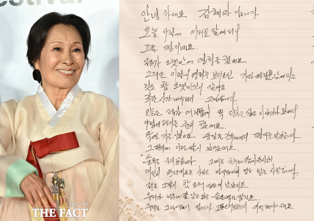 배우 김혜자(왼쪽)가 영화 '여전히 찬란하게'에 관해