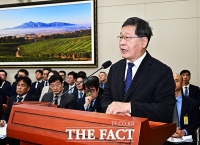  인사말하는 박수근 중앙노동위원회 위원장 [포토]