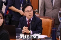  윤용근 의원 