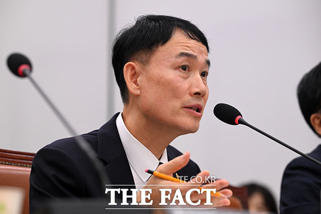 하만식 해양경찰청장이 19일 오후 서울 여의도 국회 농림축산식품해양수산위원회에서 열린 해양경찰청, 수산업협동조합중앙회 등에 대한 국정감사에서 의원 질의에 답변하고 있다. /국회=서예원 기자
