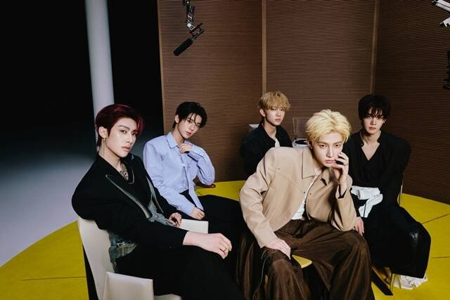 그룹 앤더블(AND2BLE)이 미니 2집 앨범 'Sequence 02: Attraction'을 통해 한층 성장한 음악적 역량을 보여줄 예정이다. /YH엔터테인먼트